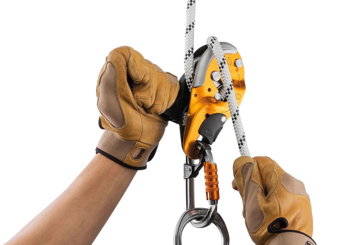 Petzl AXIS 11mm Low Stretch Good Handling Sewn Termination Kernmantle Rope 10m-60m - SecureHeights