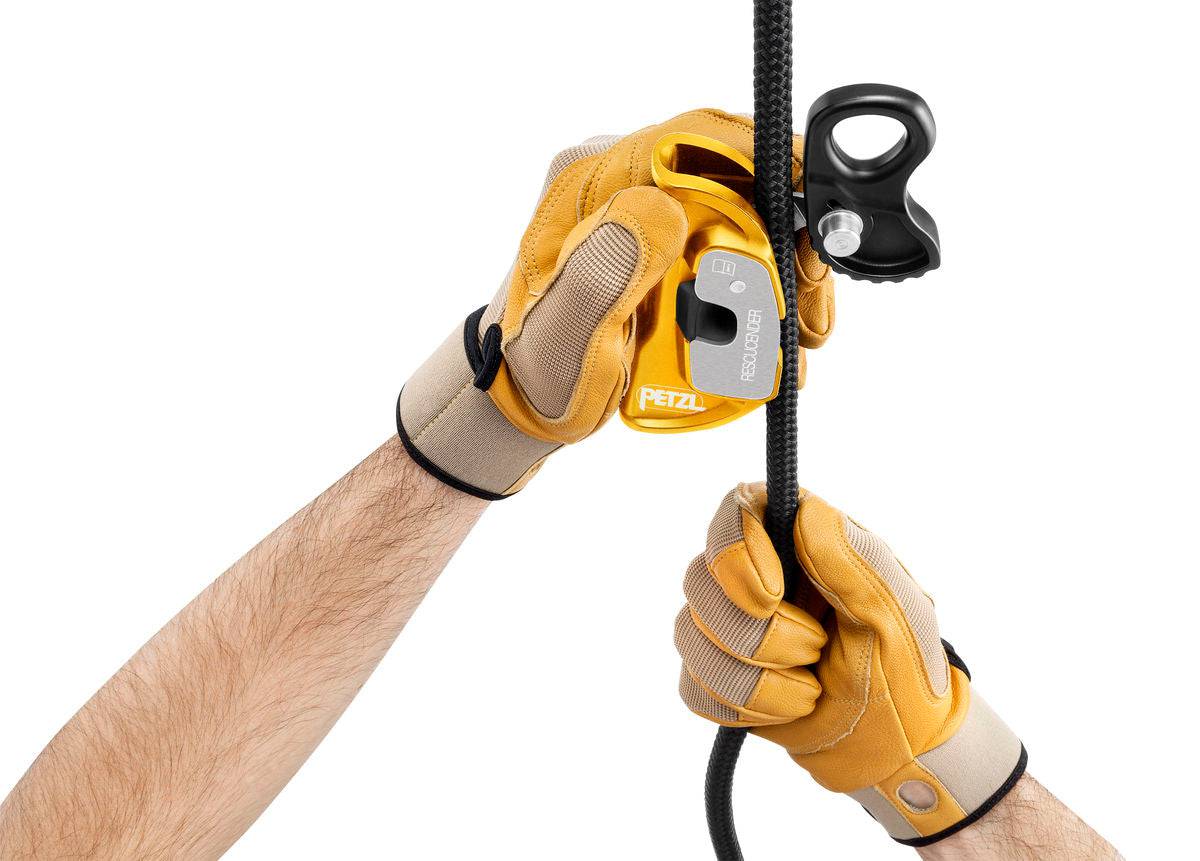 Petzl RESCUENDER Ergonomic Cam Loaded Openable Rope Clamp B50A - SecureHeights