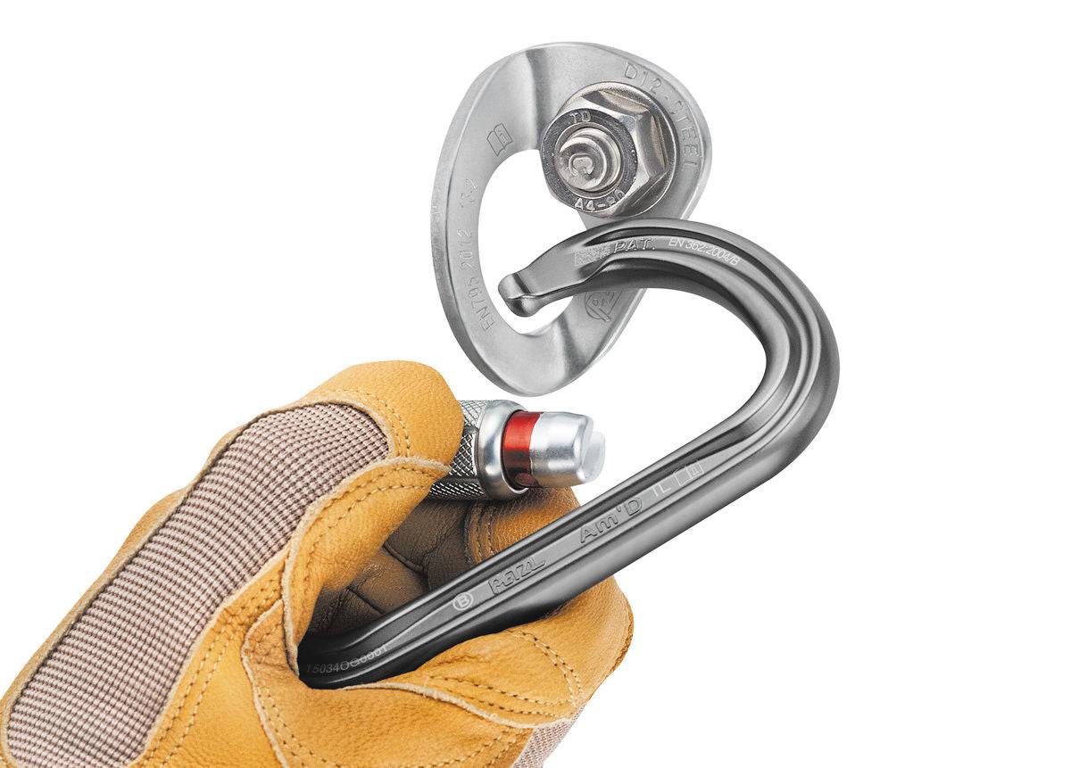 Petzl COEUR BOLT STEEL Anchor for Non Permanent Installations and Interior Uses (Pack of 20) - SecureHeights