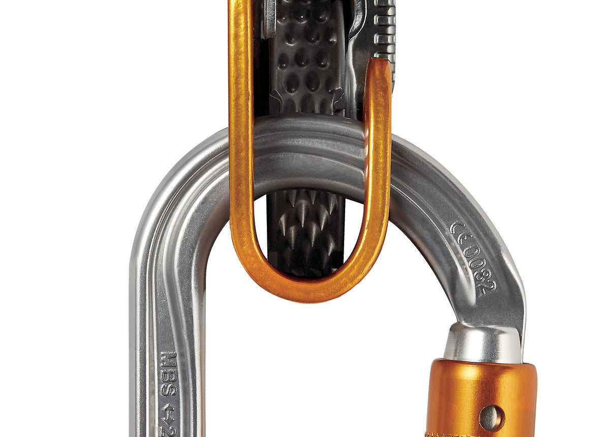 Petzl OK Lightweight Aluminium Oval Ball Lock Carabiner M33A BL - SecureHeights