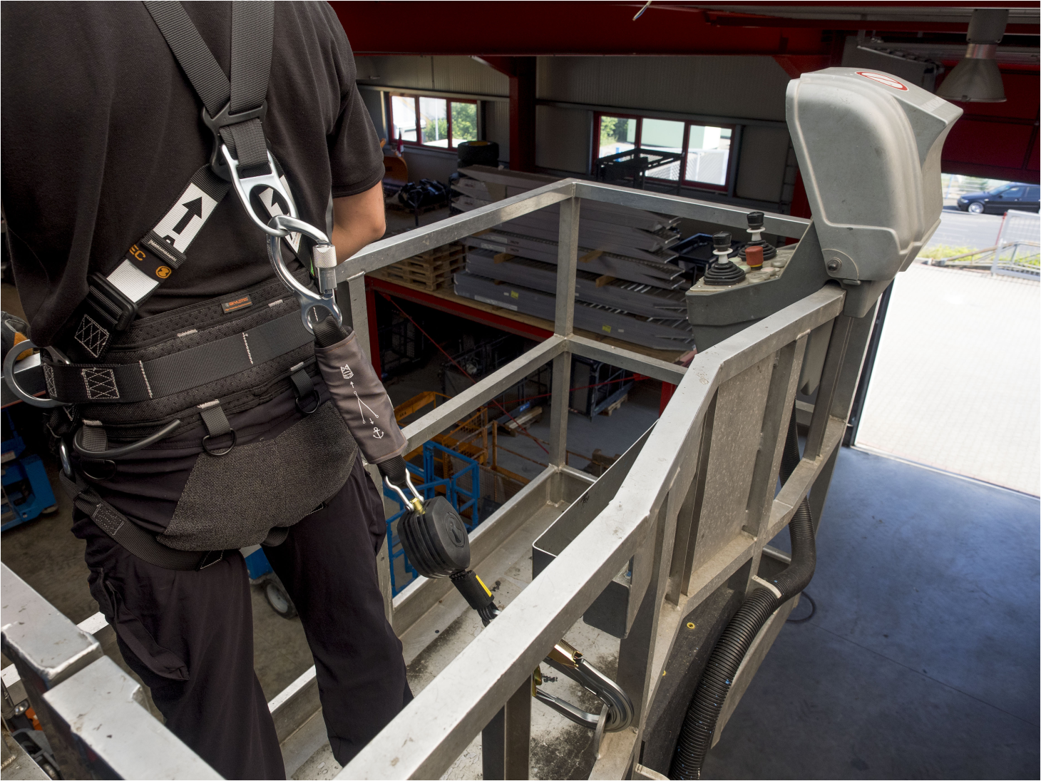 Skylotec PEANUT I 2.5m Self Retracting Lifeline with 60mm FS 90 ALU Scaffold Hook HSG-021-2,5-1 - SecureHeights