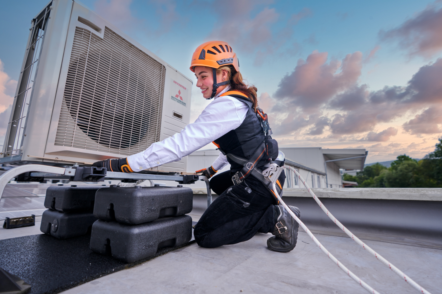 Skylotec SCOUT Collapsible Fall Arrester with Integrated Strap and Snap Hook 5m-20m - SecureHeights